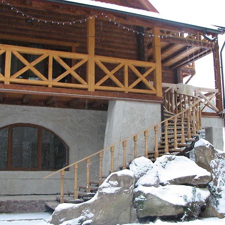 On Dovbush Path Hotel Iaremcea Exterior foto